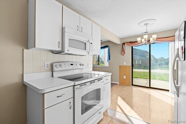 Building Photo - 50105 N Jimmy Ct
