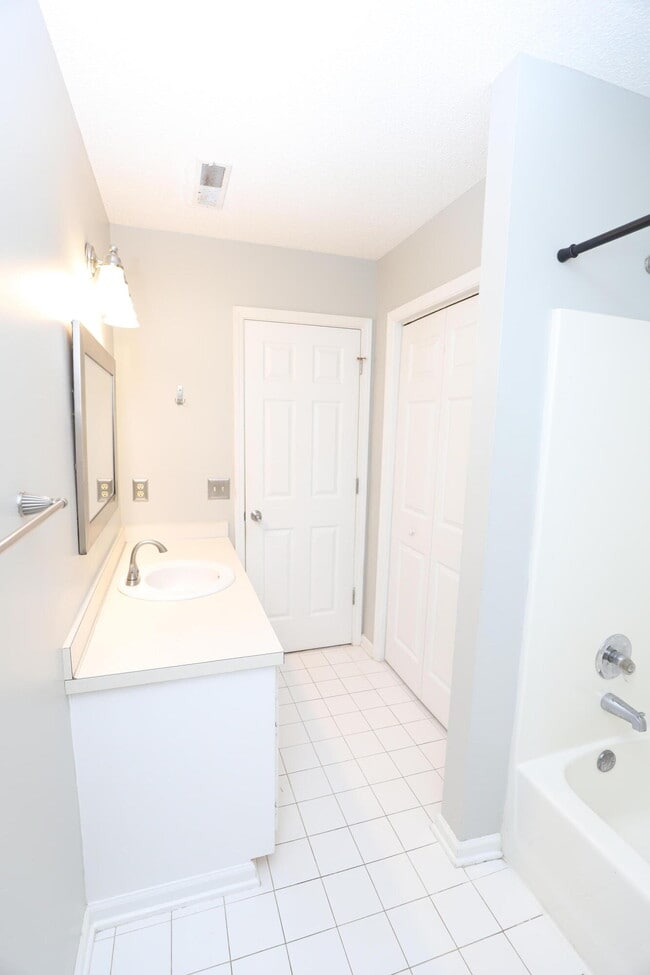 Building Photo - 1450 Morris Way Dr