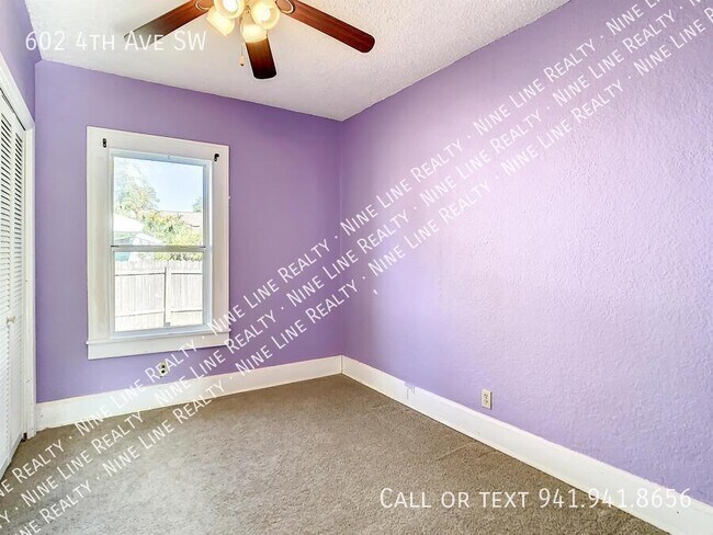 Building Photo - 602 4th Ave SW