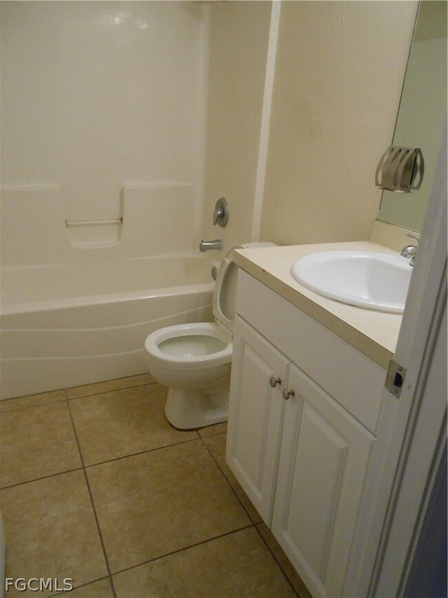 Building Photo - 202 Hightower Ave S