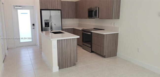 Building Photo - 8363 NW 41st St