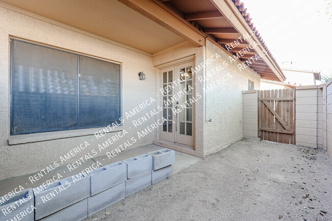 Building Photo - 14838 N 24th Dr
