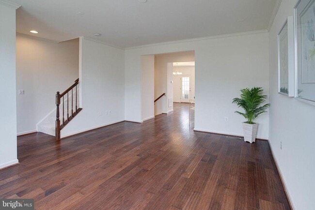 Building Photo - 25636 Pleasant Valley Rd