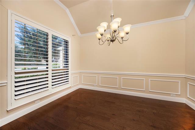 Building Photo - 513 Royal Glade Dr