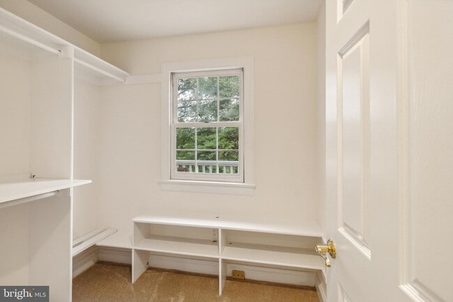 Building Photo - 2527 Hunter Mill Rd