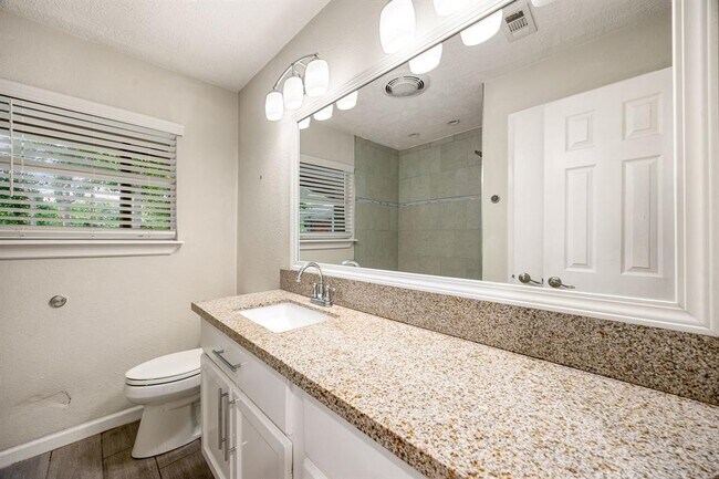 Building Photo - 9762 Tappenbeck Dr
