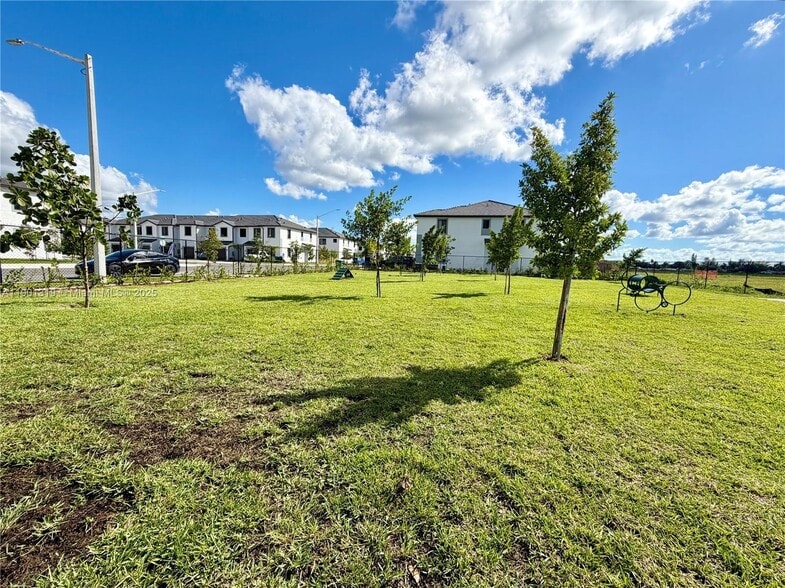 Building Photo - 19113 SW 344th Ter