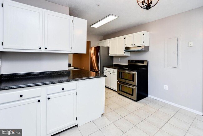 Building Photo - 4529 Running Deer Way