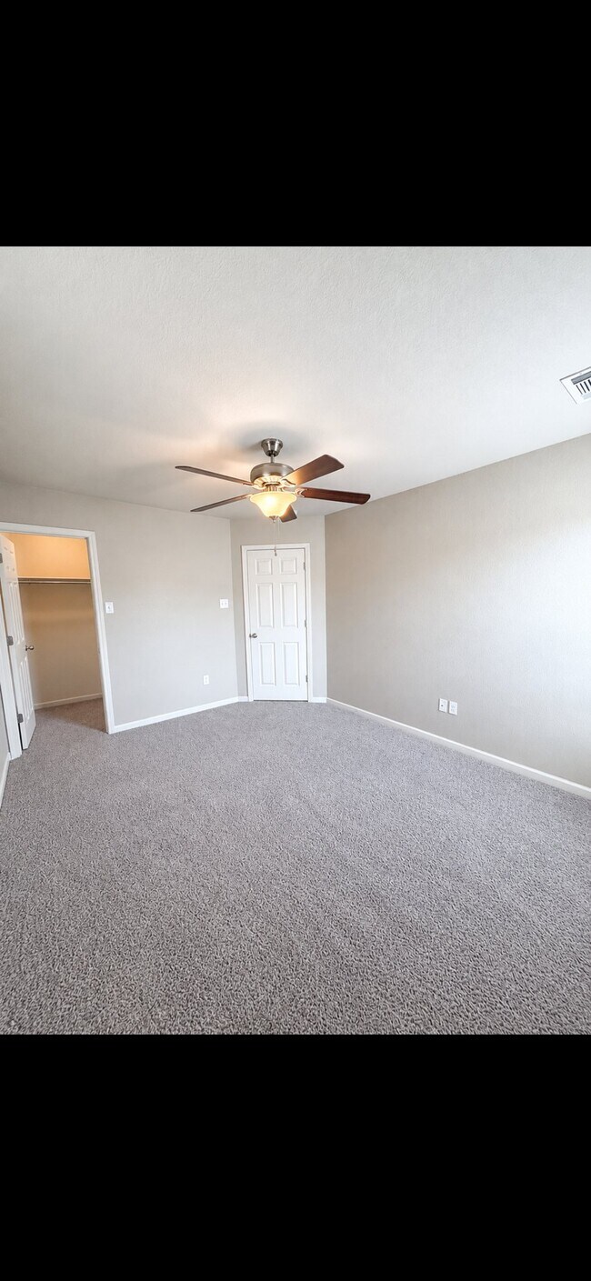 Building Photo - 1230 Littlewood Cove