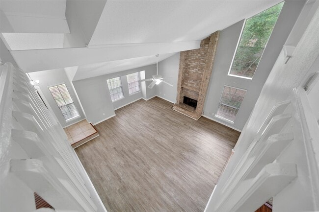 Building Photo - 9 W Lance Leaf Rd