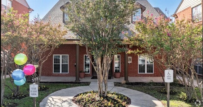 Building Photo - 3440 E Rosemeade Pkwy