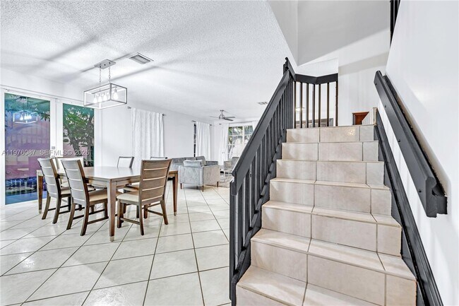 Building Photo - 15255 SW 108th Terrace