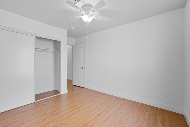 Building Photo - Stylish Summerlin-Area 2 Bedroom Condo wit...