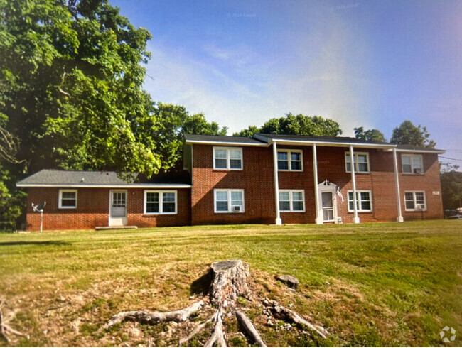 Building Photo - 106-108 W Mountain View Rd