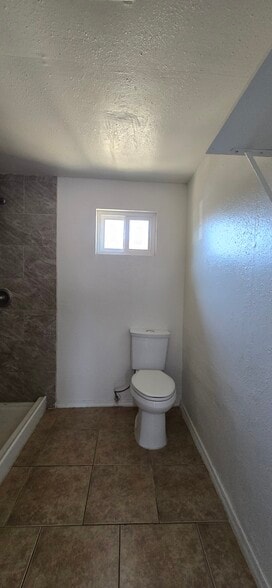 Building Photo - 212 S 93rd Ave