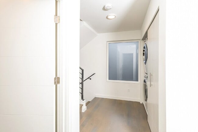 Building Photo - 824 NW 53rd St