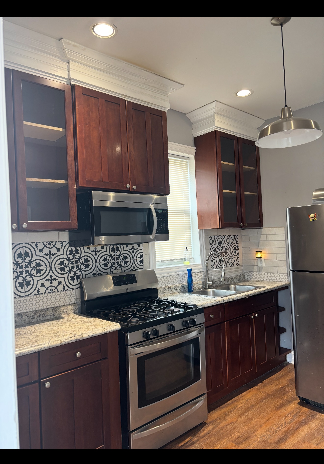 Building Photo - 3851 W Adams St