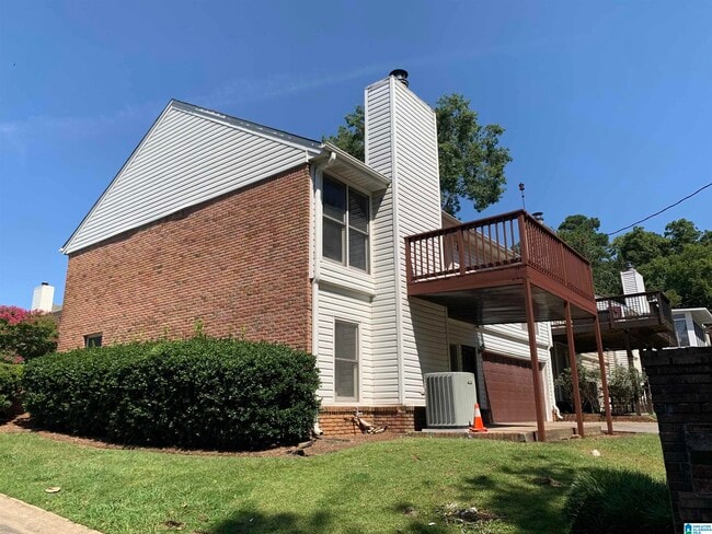 Building Photo - 134 Woodbury Dr