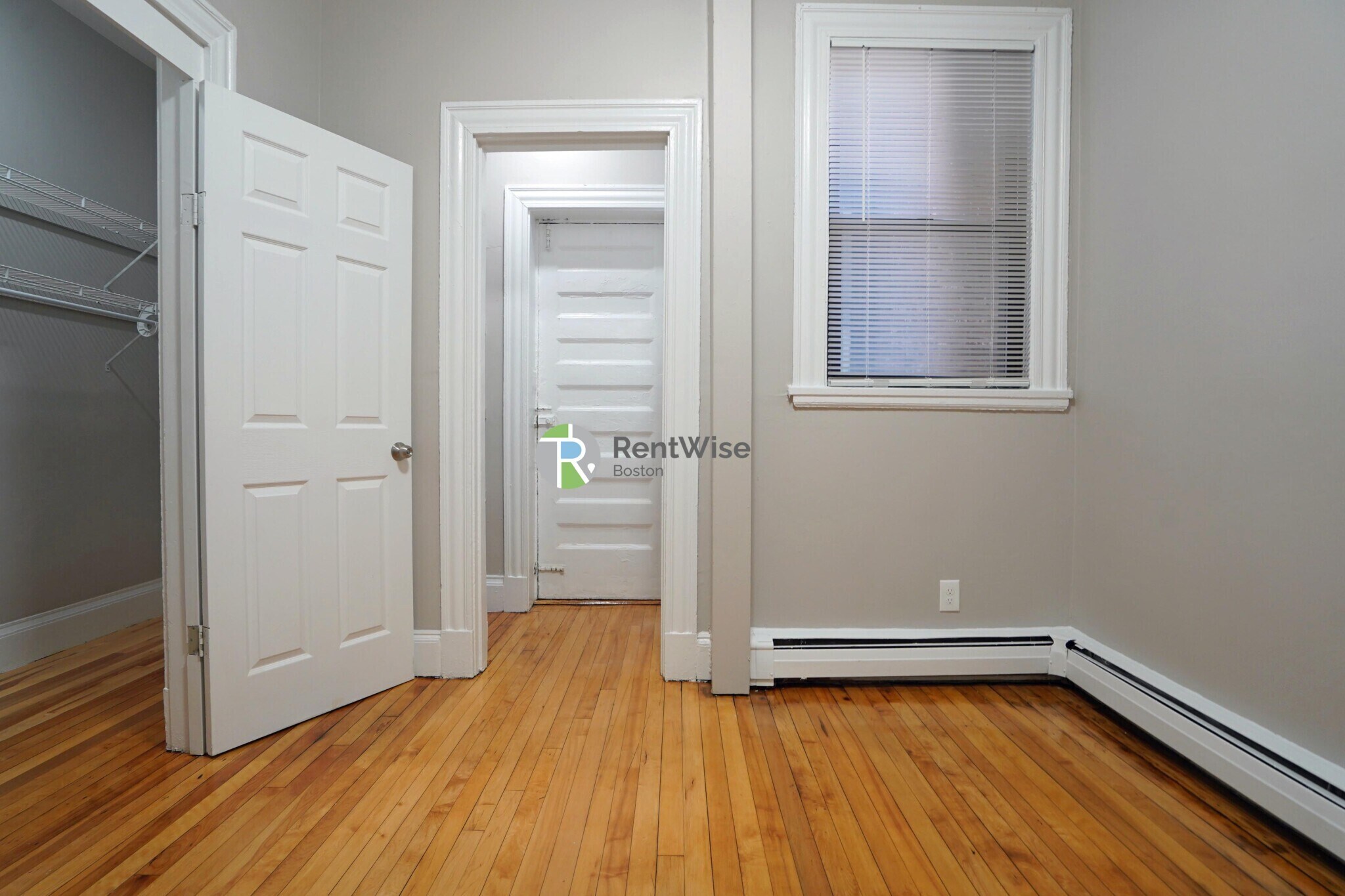 Building Photo - 72 Gardner St