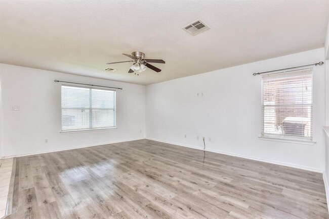 Building Photo - 233 Brandons Way