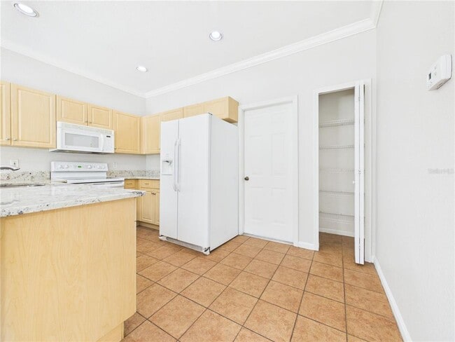 Building Photo - 16310 Fairford Palms Ct