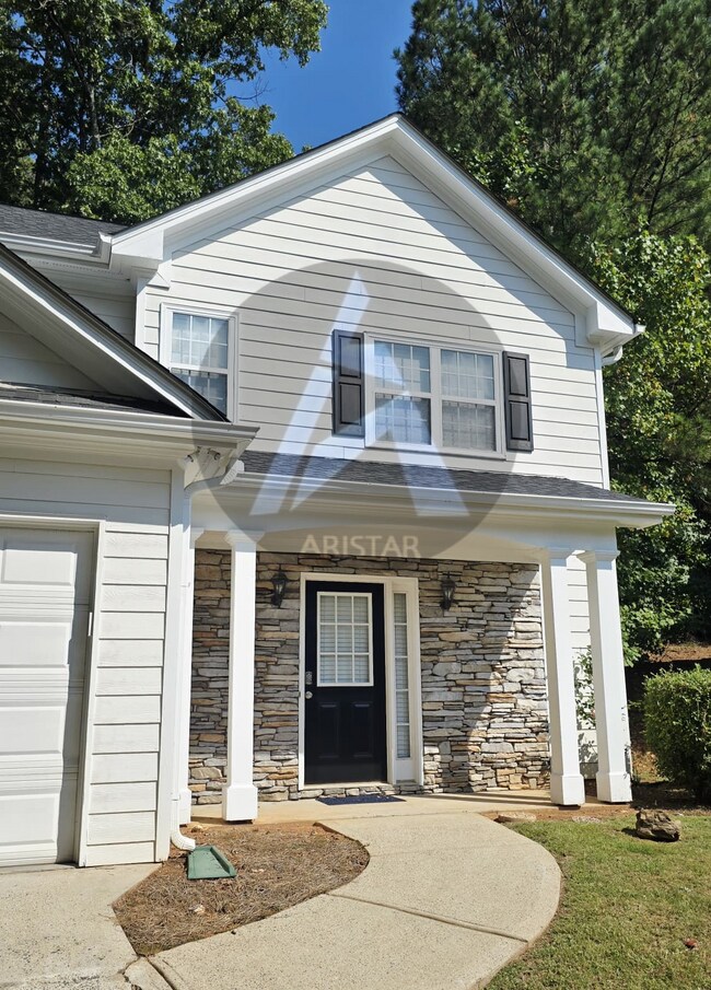 Building Photo - 2624 McGuire Dr