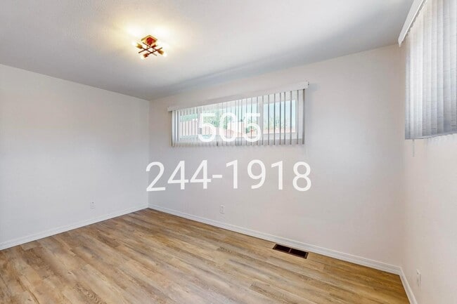 Building Photo - 1601 Georgia St NE