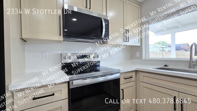 Building Photo - 2334 W Stottler Dr