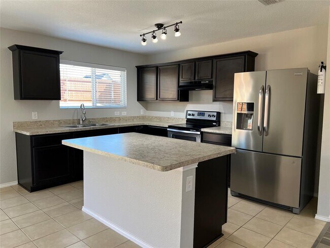 Building Photo - 1427 Swan Ridge Dr
