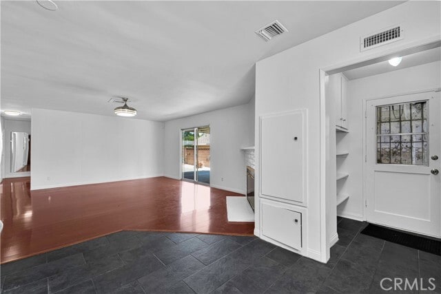 Building Photo - 6656 Cleomoore Ave