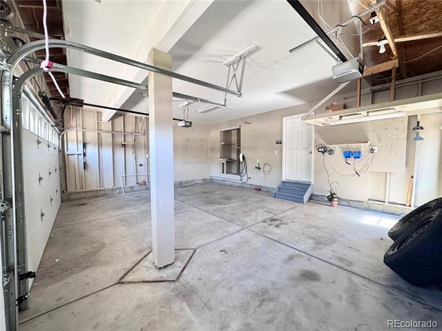 Building Photo - 10242 Jill Ave