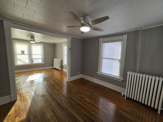 Building Photo - 214 2nd St SW