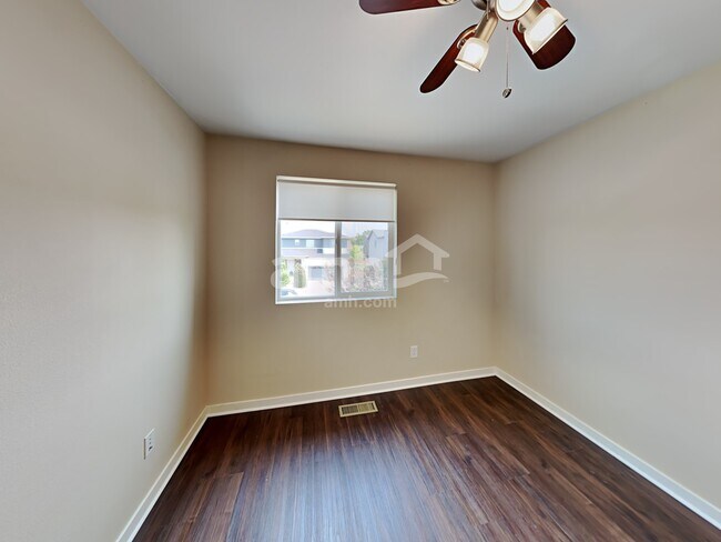 Building Photo - 10063 Salida St