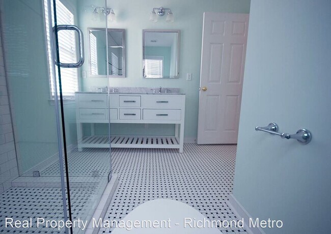 Building Photo - 4 br, 2.5 bath House - 4509 Cutshaw Avenue