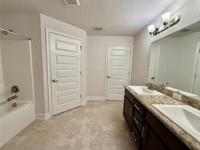 Building Photo - 330 Citrus Pointe Dr