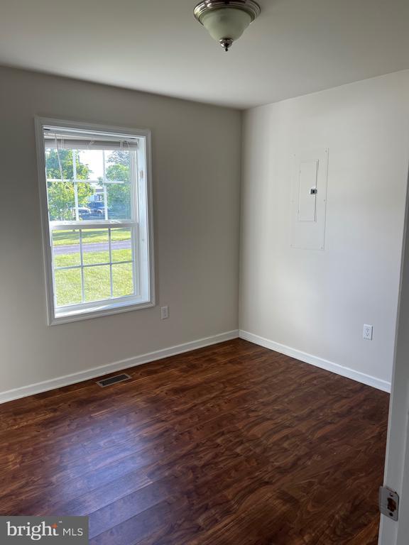 Building Photo - 203 NEPTUNE Way