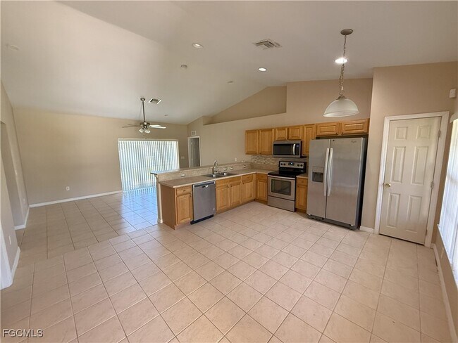 Building Photo - 13441 Caribbean Blvd