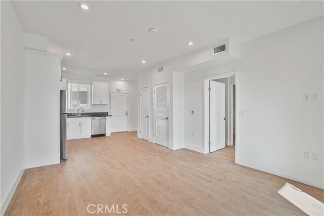 Building Photo - 8750 Sepulveda Blvd