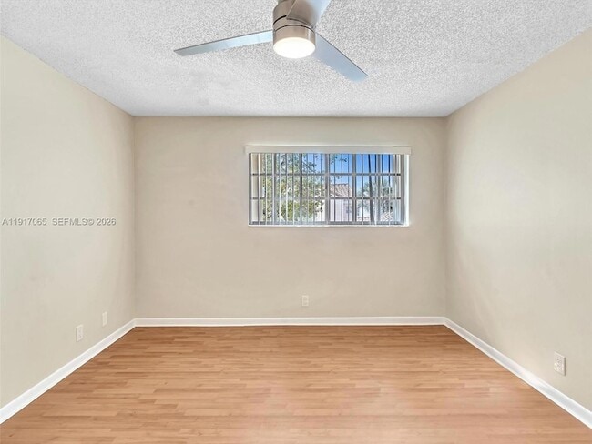 Building Photo - 1353 Springside Dr