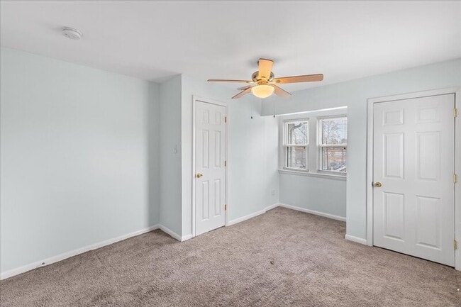 Building Photo - 127 E Pine St