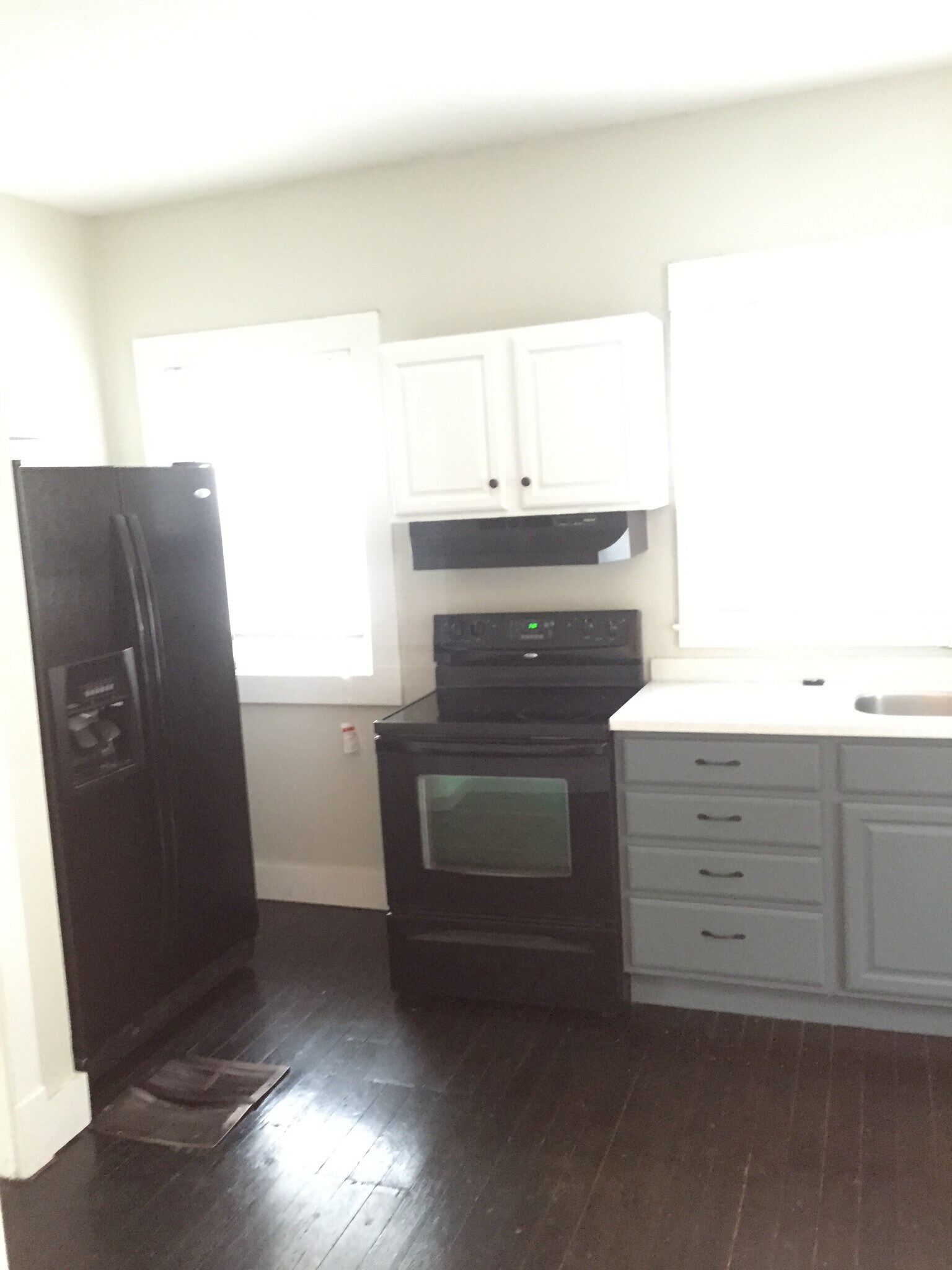 Building Photo - 1919 Plainfield Ave NE