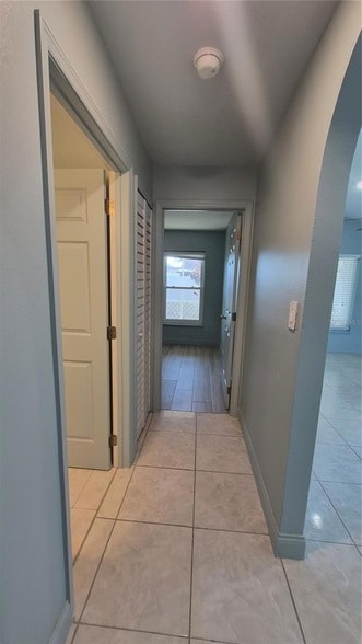 Building Photo - 614 Caribou Ct