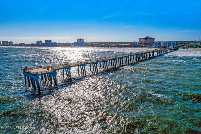 Building Photo - 3447 Heron Dr N