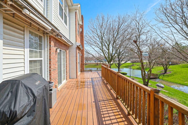 Building Photo - 145 Farmgate Dr