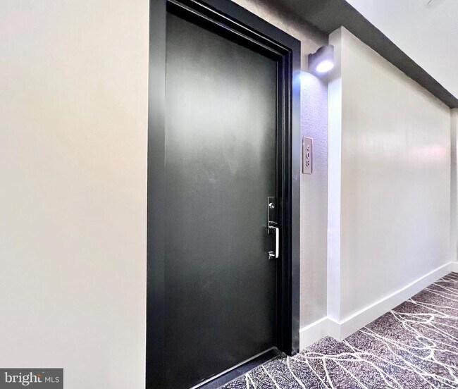 Building Photo - 1311 13th St NW
