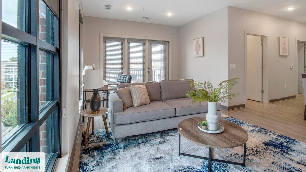 Primary Photo - 645 N Front St