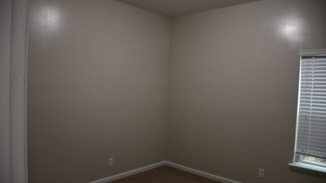 Building Photo - 97389 Harbor Concourse Cir