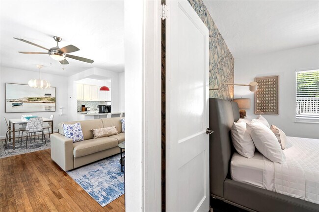 Building Photo - 3015 Seville St