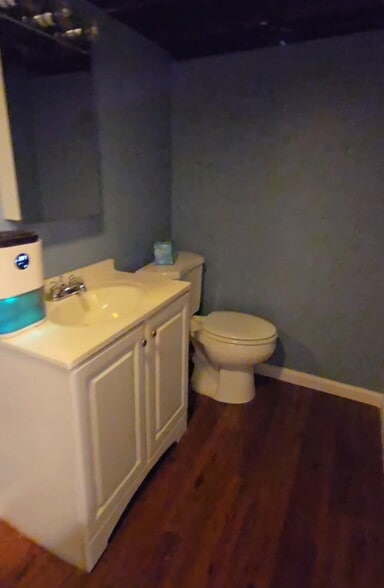 Building Photo - 5 Mack Dr