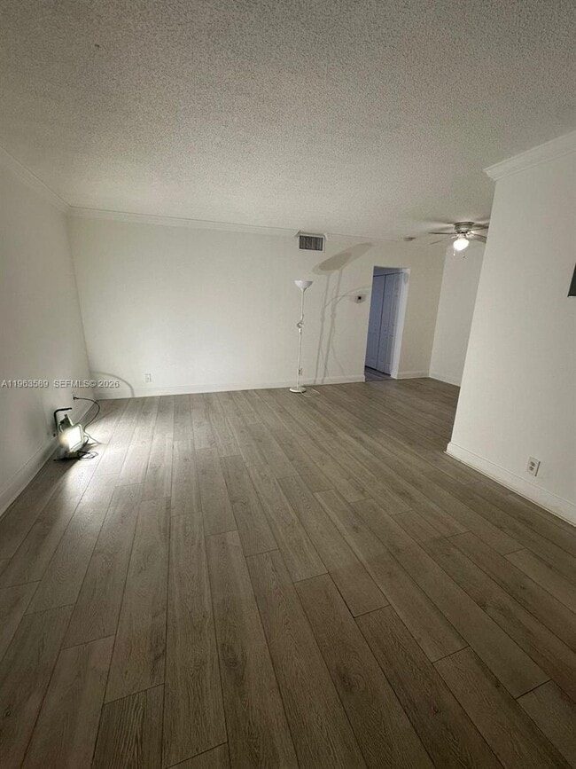 Building Photo - 2008 Jackson St